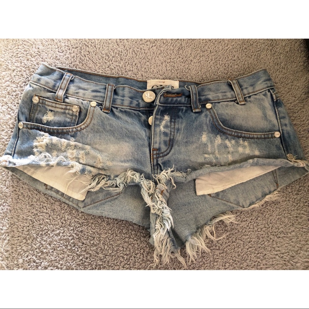 ONE TEASPOON Trash whores. Size 26